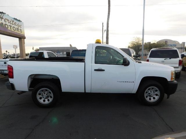 Chevrolet Silverado 1500 2WD Reg Cab 119.0" Work Truck 2008