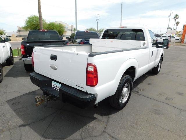 Ford Super Duty F-250 SRW 2WD Reg Cab 137" XLT 2012