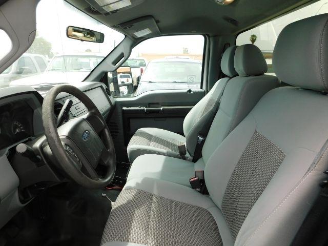 Ford Super Duty F-250 SRW 2WD Reg Cab 137" XLT 2012