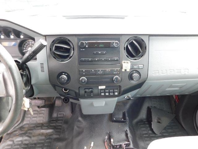 Ford Super Duty F-250 SRW 2WD Reg Cab 137" XLT 2012