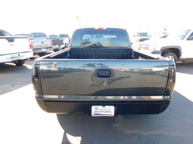 Chevrolet Silverado 1500 Ext Cab 143.5" WB 2004