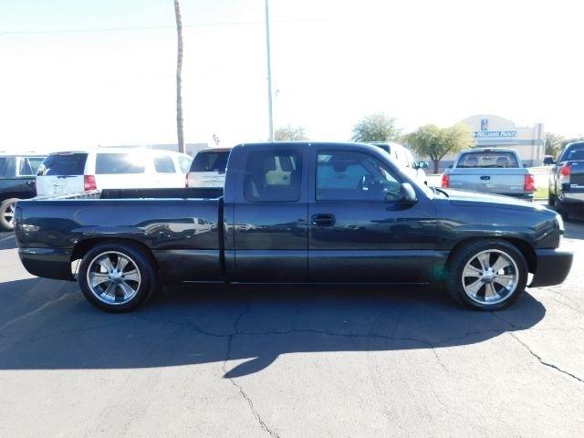 Chevrolet Silverado 1500 Ext Cab 143.5" WB 2004