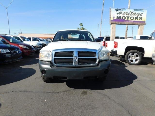 Dodge Dakota 2dr Club Cab 131" WB ST 2005