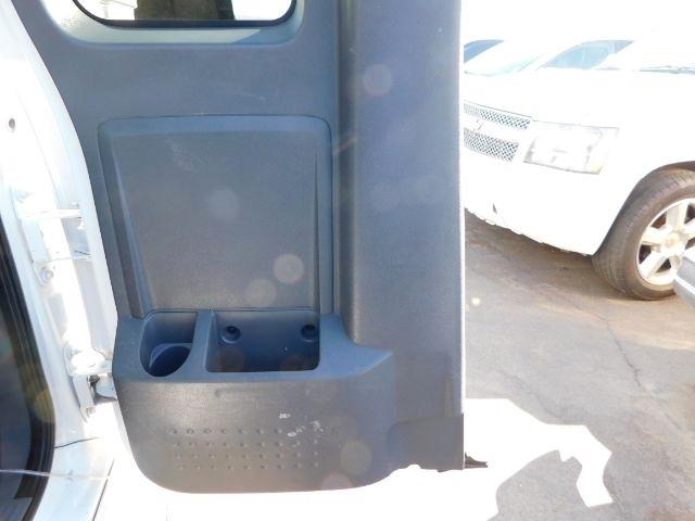 Dodge Dakota 2dr Club Cab 131" WB ST 2005