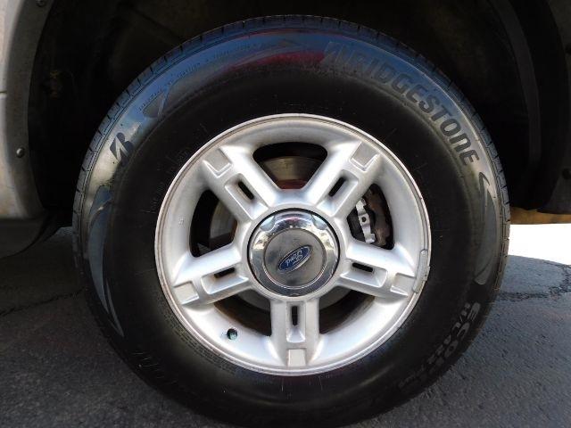 Ford Explorer 4dr 114" WB XLT 4WD 2002
