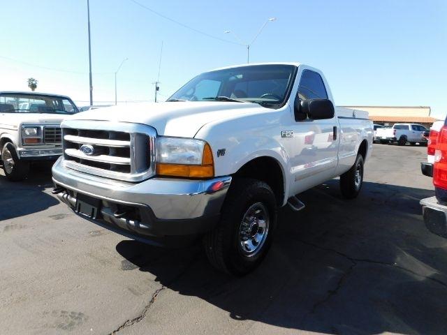 Ford Super Duty F-250 Reg Cab 137" XLT 4WD 2001