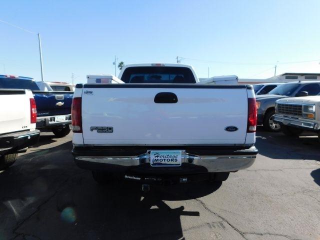 Ford Super Duty F-250 Reg Cab 137" XLT 4WD 2001