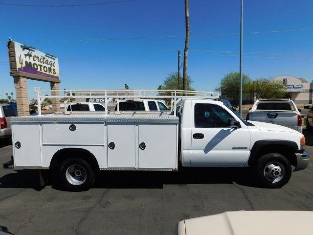 GMC Sierra 3500 Reg Cab 161.5" WB,84.9" CA 2WD WT 2006
