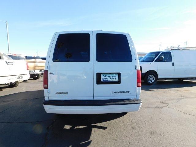 Chevrolet Astro Passenger Ext 111" WB RWD 1999