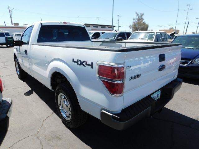 Ford F-150 2WD Reg Cab 145" XL w/HD Payload Pkg 2011