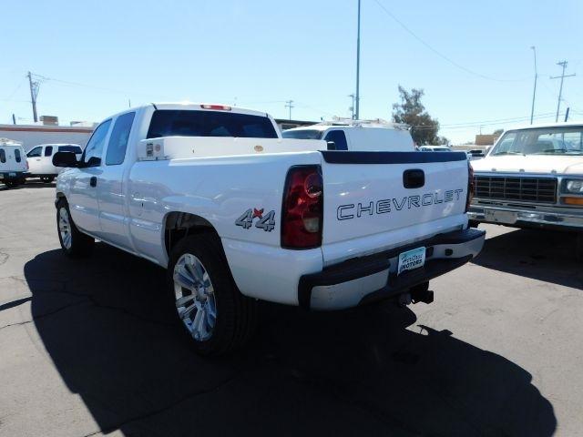 Chevrolet Silverado 1500 Ext Cab 143.5" WB 4WD Work Truck 2006