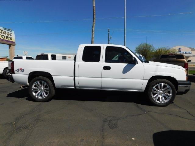 Chevrolet Silverado 1500 Ext Cab 143.5" WB 4WD Work Truck 2006