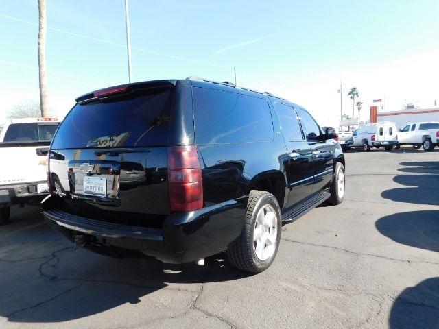 Chevrolet Suburban 2WD 4dr 1500 LTZ 2008