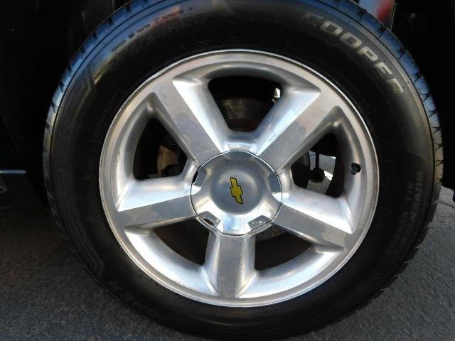 Chevrolet Suburban 2WD 4dr 1500 LTZ 2008