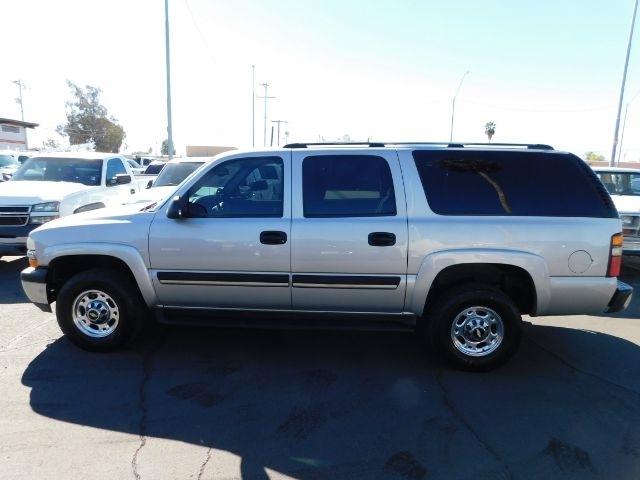 Chevrolet Suburban 4dr 2500 4WD LS 2004