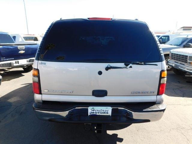 Chevrolet Suburban 4dr 2500 4WD LS 2004