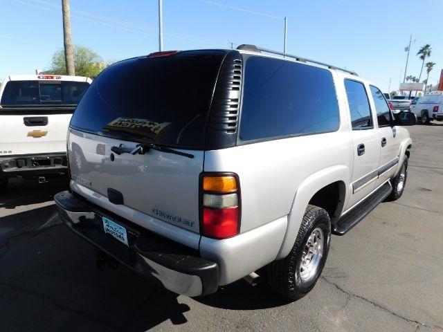 Chevrolet Suburban 4dr 2500 4WD LS 2004