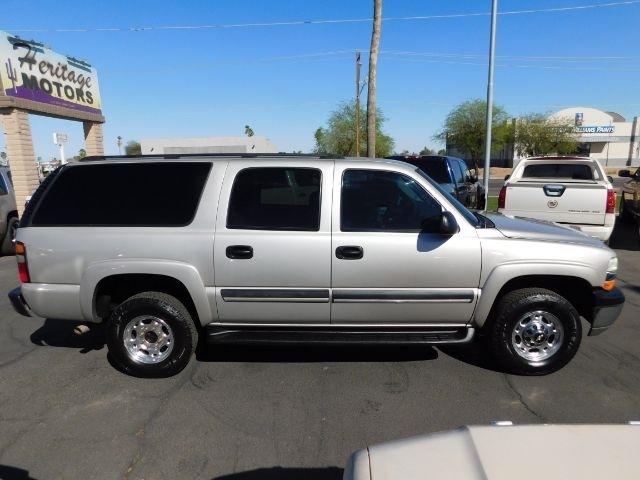 Chevrolet Suburban 4dr 2500 4WD LS 2004