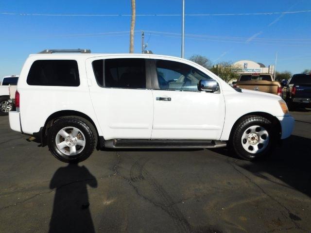 Nissan Pathfinder Armada SE 2WD 2004