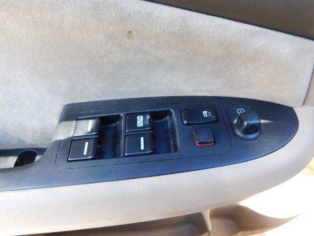 Honda Accord Sdn LX Auto w/Side Airbags 2004