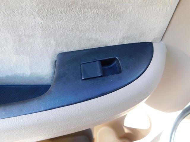 Honda Accord Sdn LX Auto w/Side Airbags 2004