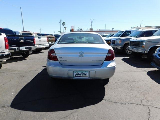 Buick LaCrosse 4dr Sdn CX 2005