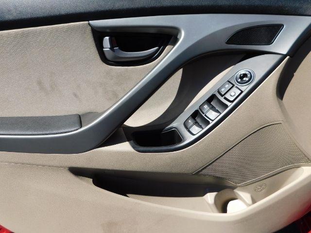 Hyundai Elantra 4dr Sdn Auto SE (Ulsan Plant) 2014