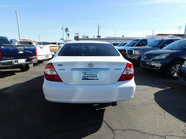 Toyota Camry 4dr Sdn XLE Auto (Natl) 2004