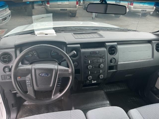 Ford F-150 4WD SuperCrew 145" XL 2013