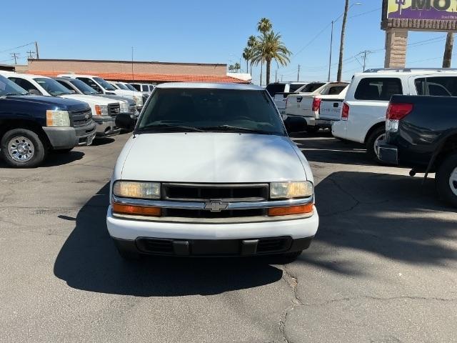 Chevrolet S-10 Reg Cab 118" WB LS 2003