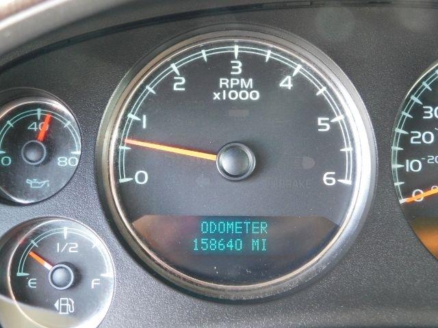 GMC Yukon Denali AWD 4dr 2008