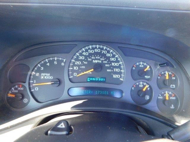 GMC Sierra 3500 Reg Cab 161.5" WB, 84.9" CA WT 2005