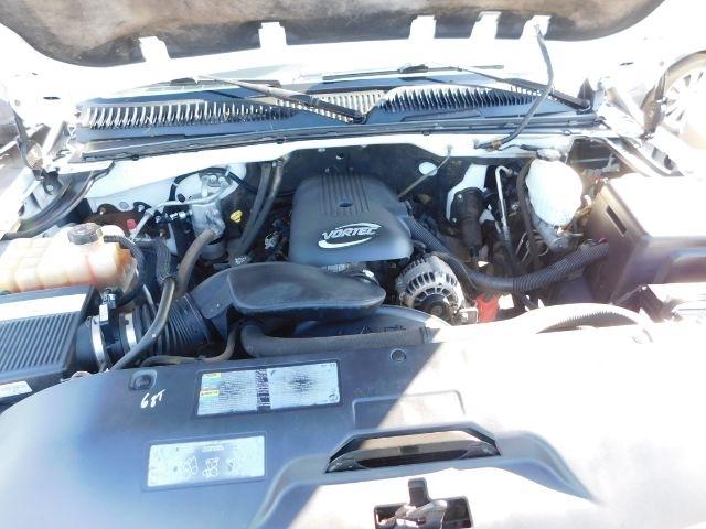 GMC Sierra 3500 Reg Cab 161.5" WB, 84.9" CA WT 2005