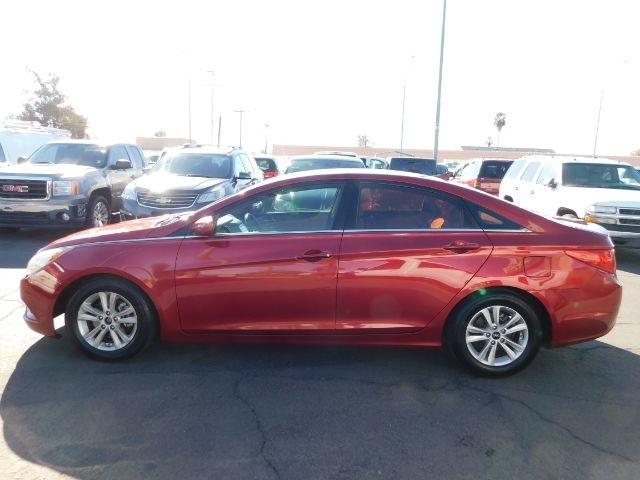 Hyundai Sonata 4dr Sdn 2.4L Auto GLS 2011