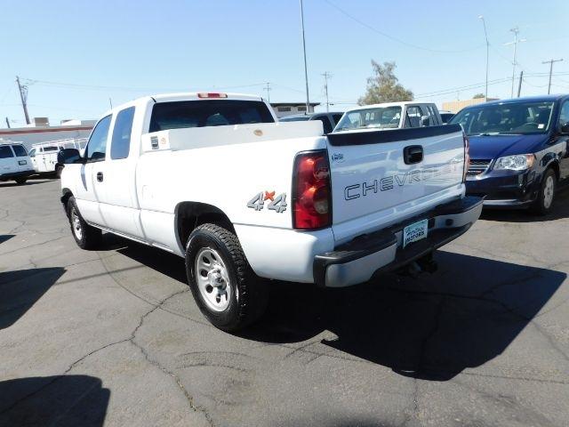 Chevrolet Silverado 1500 Ext Cab 143.5" WB 4WD Work Truck 2006
