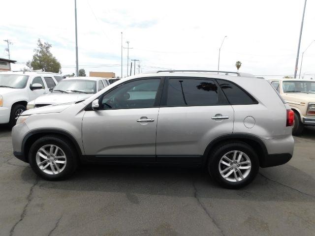 Kia Sorento 2WD 4dr I4 LX 2014