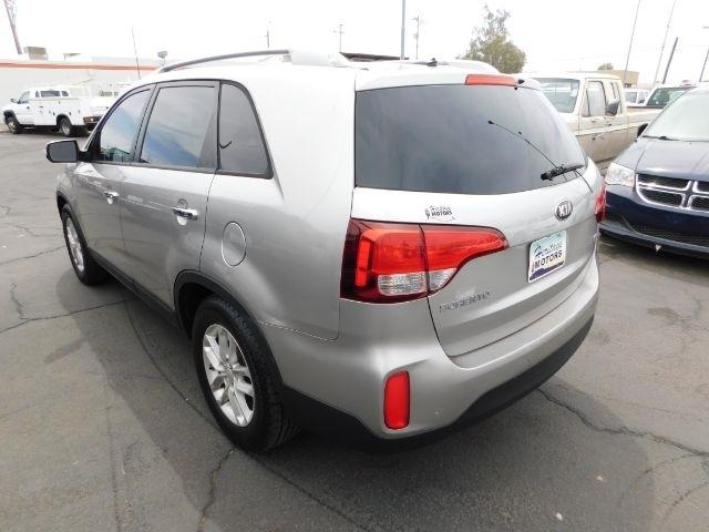 Kia Sorento 2WD 4dr I4 LX 2014