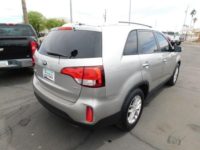 Kia Sorento 2WD 4dr I4 LX 2014