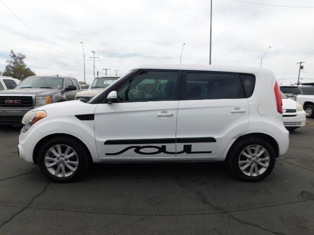 Kia Soul 5dr Wgn Auto + 2012