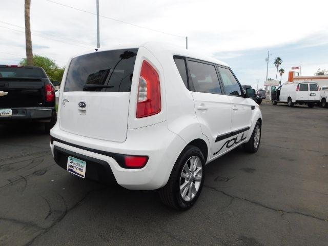 Kia Soul 5dr Wgn Auto + 2012