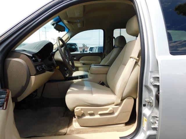 Chevrolet Tahoe 4WD 4dr 1500 LS 2011