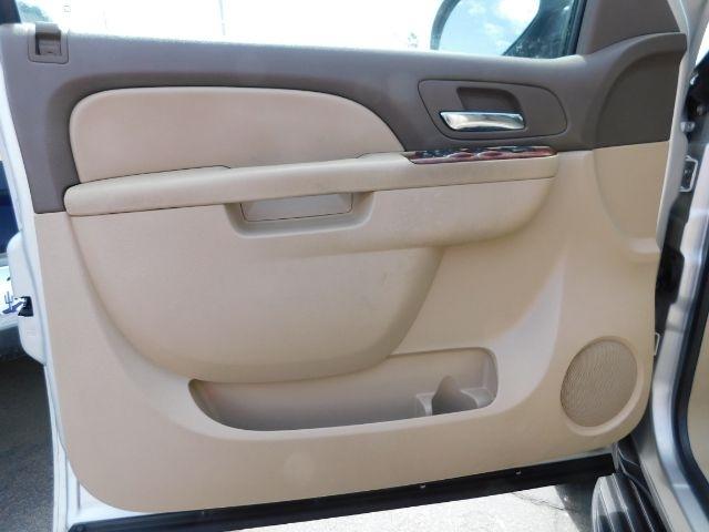 Chevrolet Tahoe 4WD 4dr 1500 LS 2011