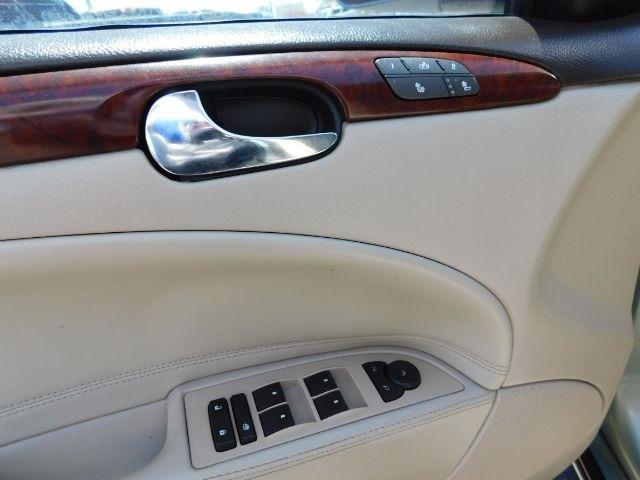 Buick Lucerne 4dr Sdn V8 CXL 2007