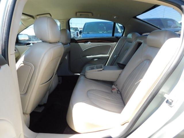Buick Lucerne 4dr Sdn V8 CXL 2007