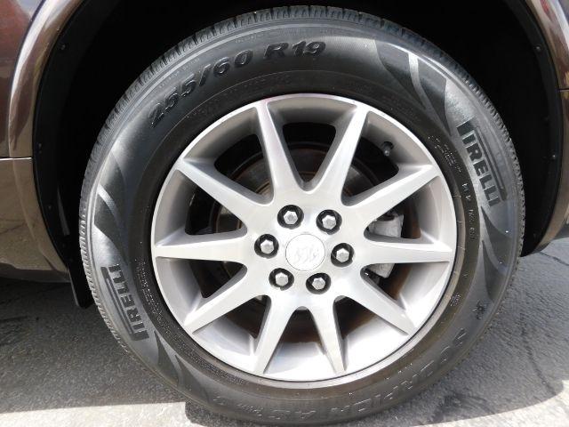 Buick Enclave FWD 4dr Leather 2015