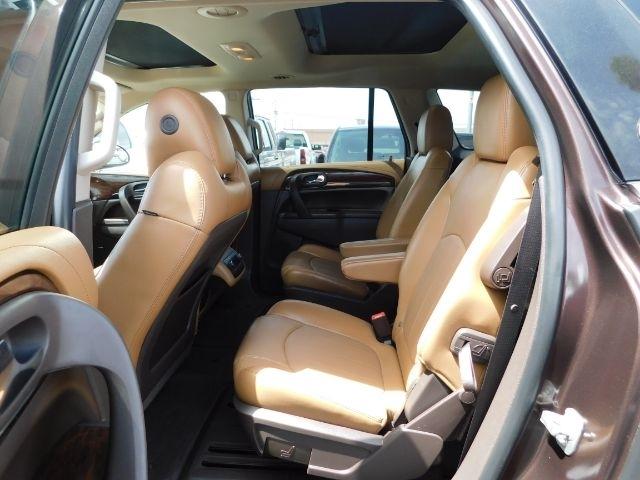 Buick Enclave FWD 4dr Leather 2015