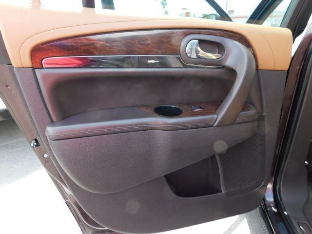 Buick Enclave FWD 4dr Leather 2015
