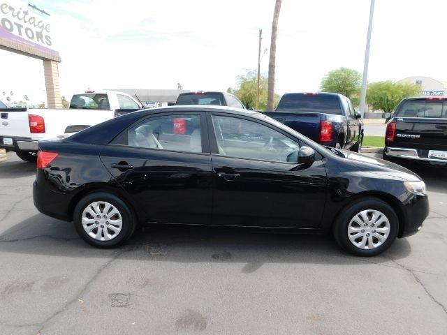 Kia Forte 4dr Sdn Auto LX 2010