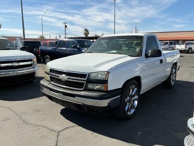Chevrolet Silverado 1500 Reg Cab 119.0" WB 2WD Work Truck 2006