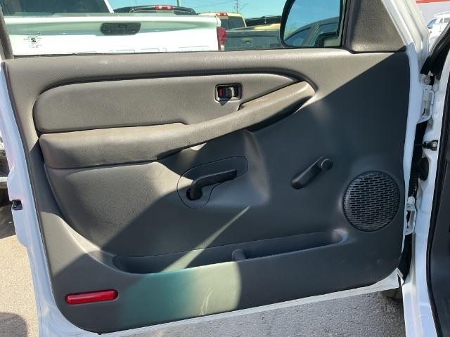 Chevrolet Silverado 1500 Reg Cab 119.0" WB 2WD Work Truck 2006